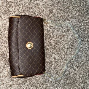 Chic Brown Patterned Clutch with Gold Accents vittorio